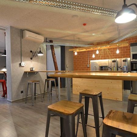 Far Home Atocha Madrid Dış mekan fotoğraf