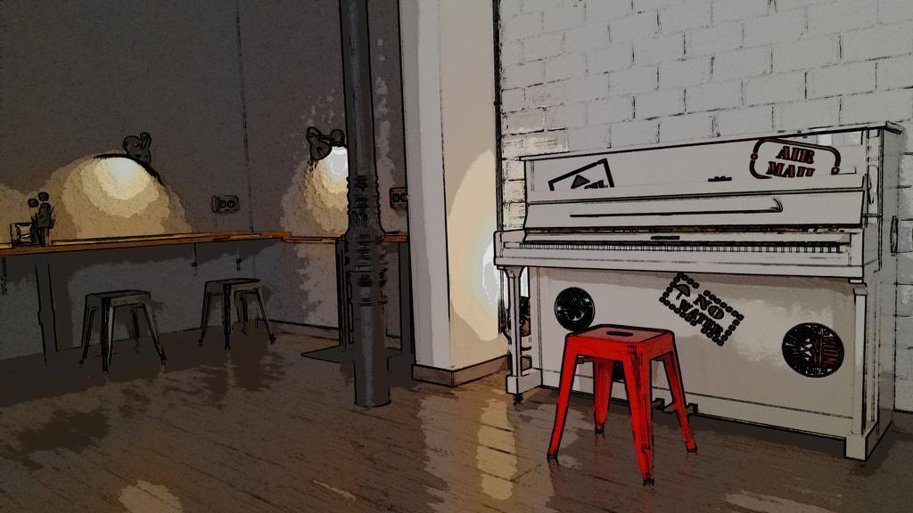 Far Home Atocha Madrid Dış mekan fotoğraf