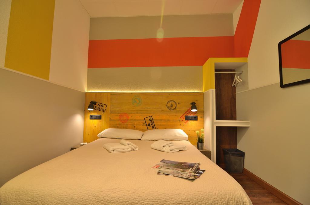 Far Home Atocha Madrid Dış mekan fotoğraf